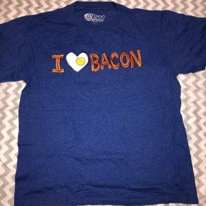 Fun shirt “I love bacon “
